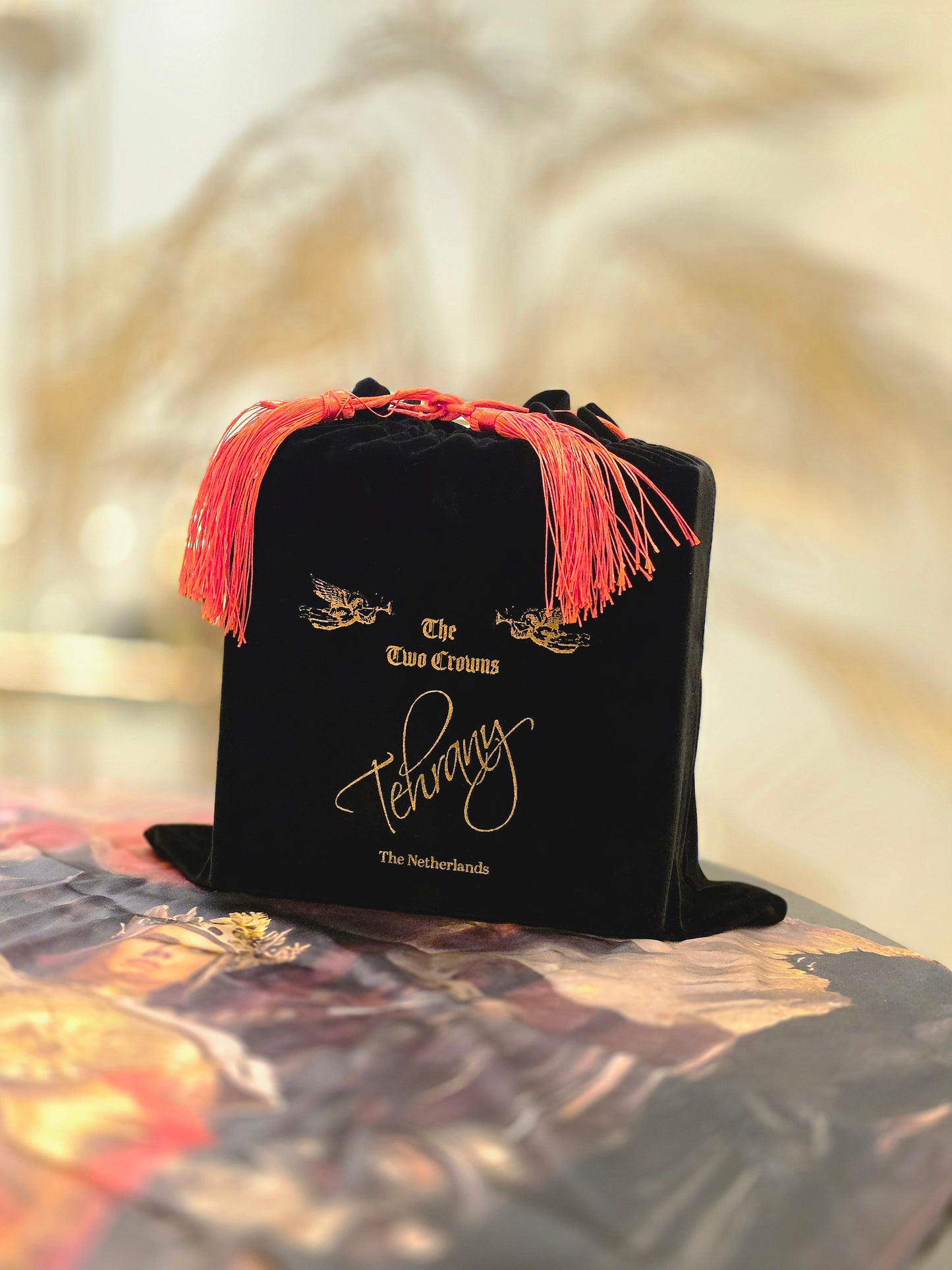 The Two Crowns – Extrait de Parfum