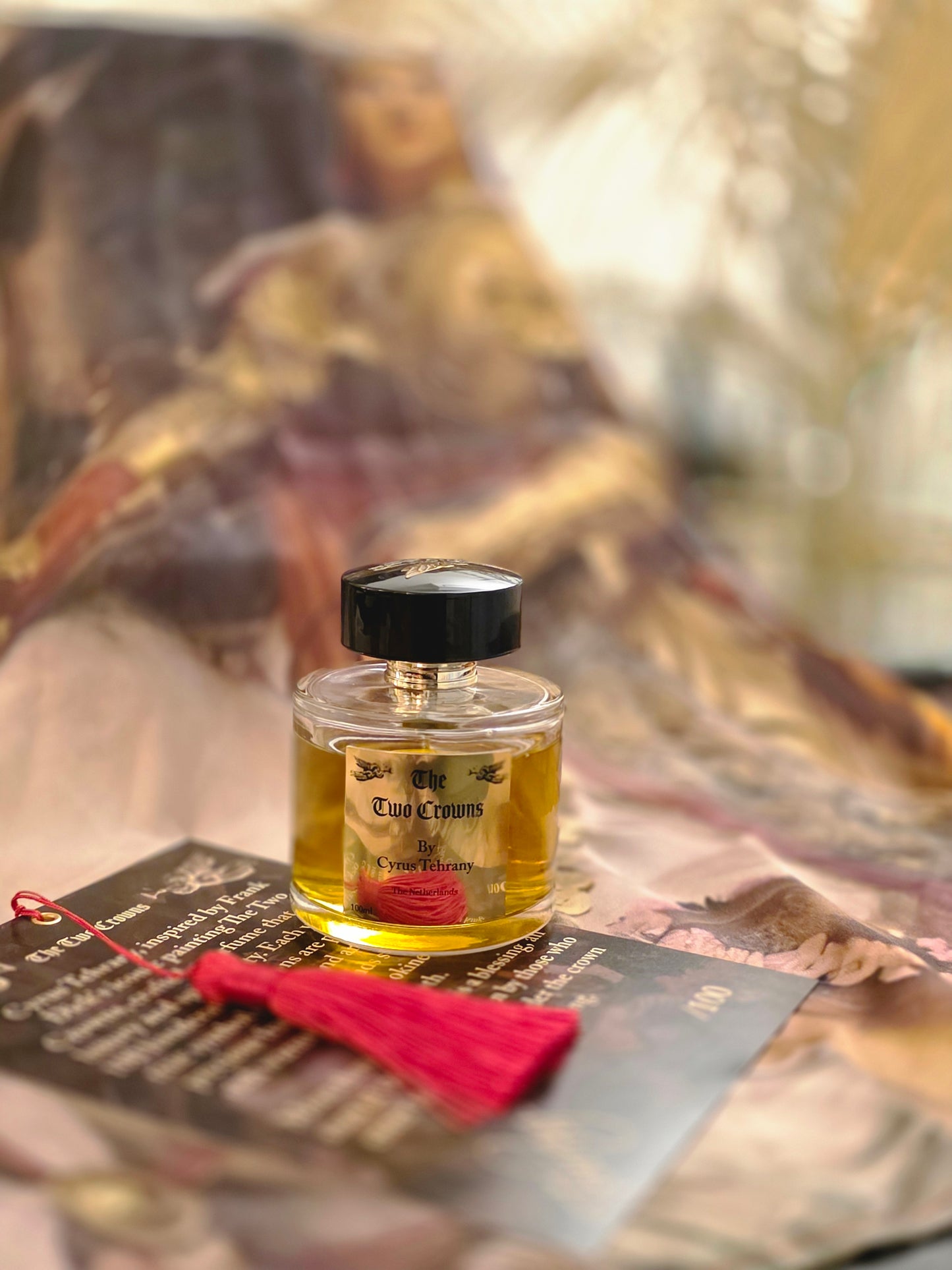 The Two Crowns – Extrait de Parfum